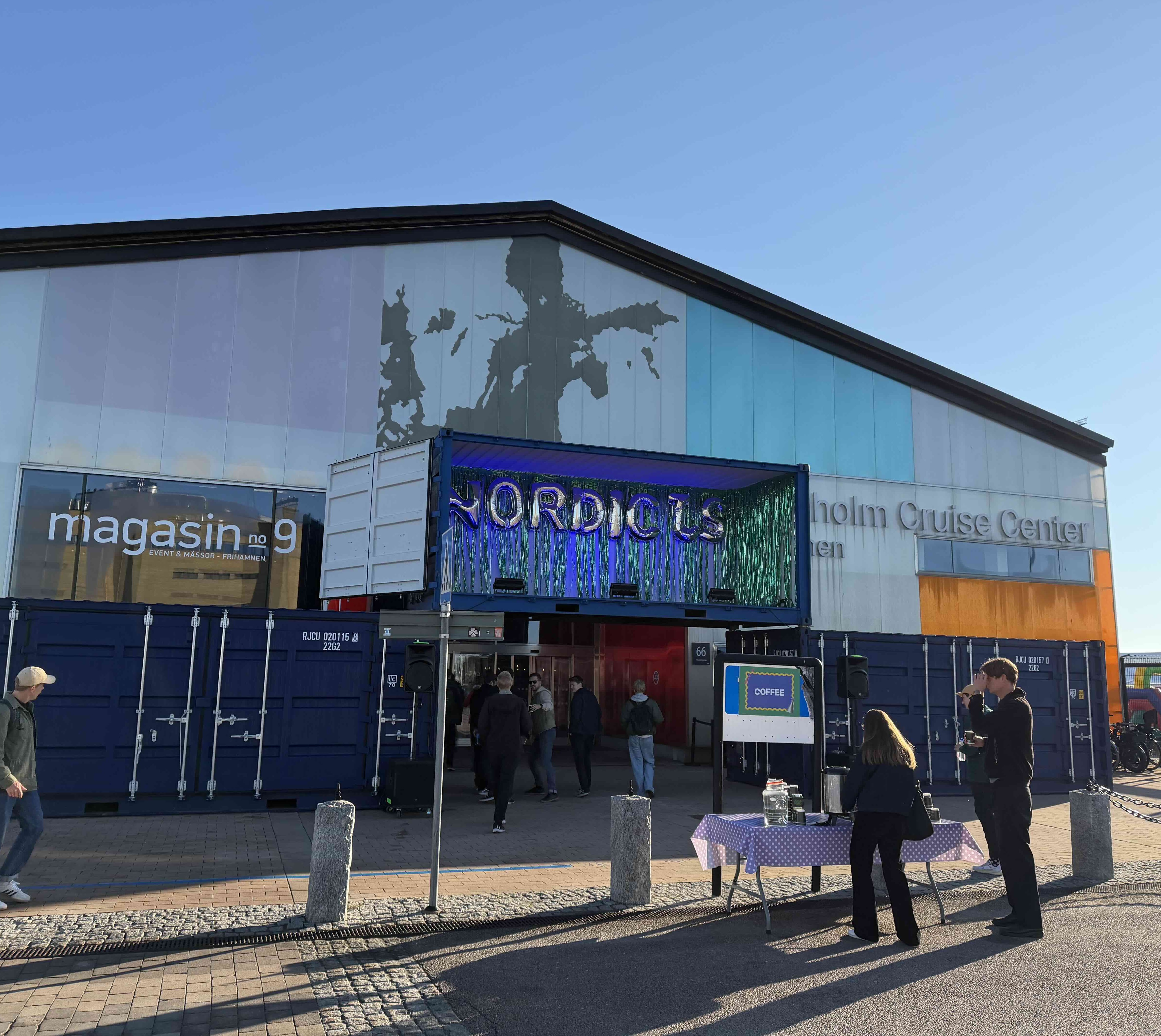 Entré till Magasin 9 i frihamnen